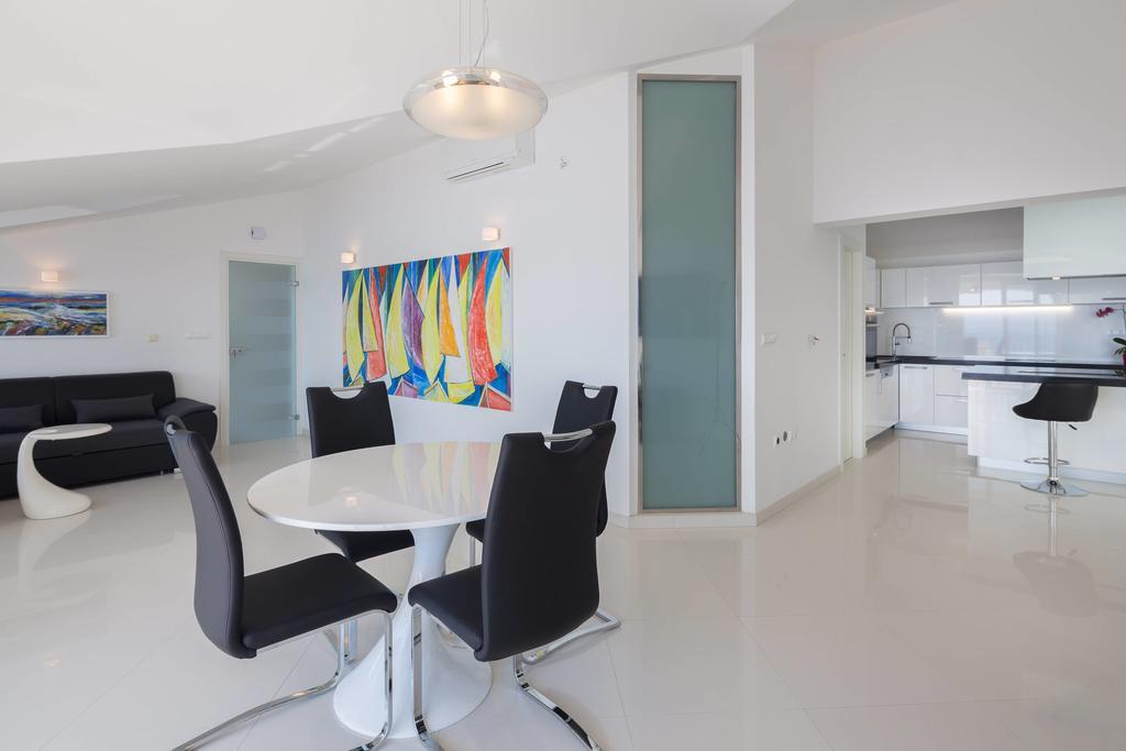 Beach Penthouse Diamond Omis Luaran gambar