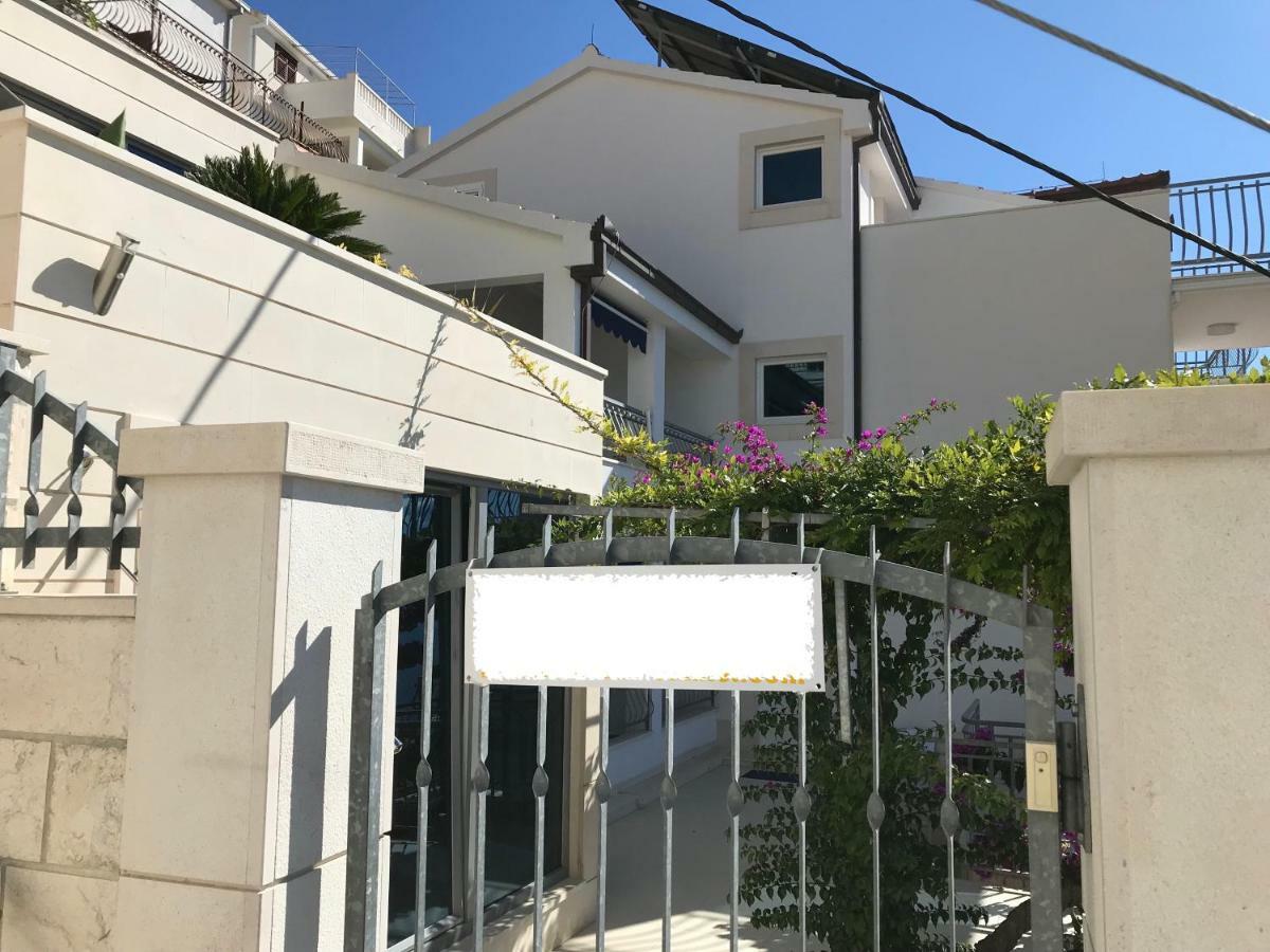 Beach Penthouse Diamond Omis Luaran gambar